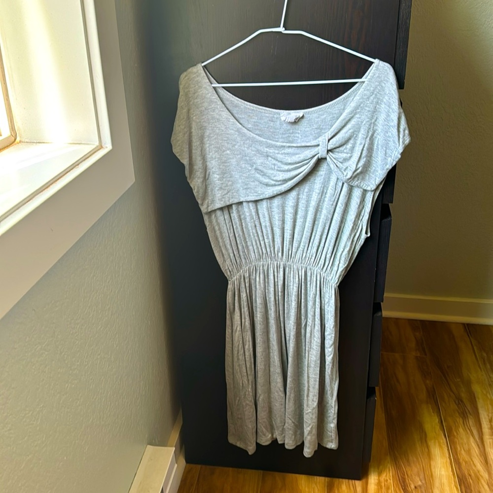 Soft round neck bow dress